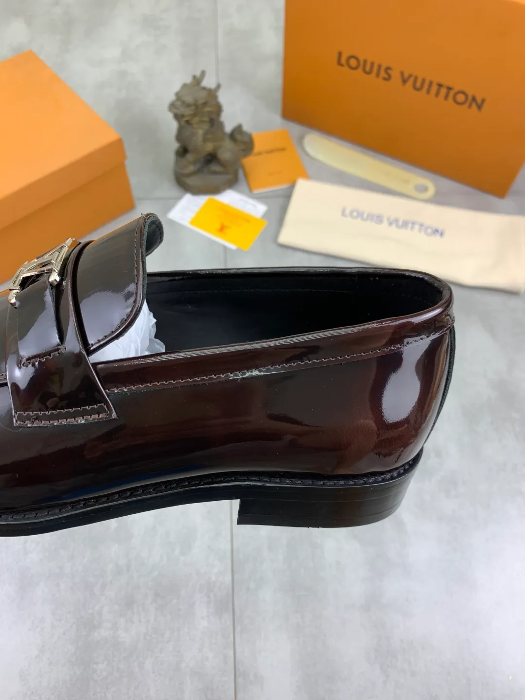 Men's shoes 💰P460💰[New model] Water-dyed cow lining 🆘 LV Louis Vuitton business leather shoes, made of original imported Italian 🇮🇹 calfskin, full cowhide lining, carefully handmade by professional shoemakers, the original version is specially designed for wear-resistant outsole. Standard code: 39-45 5️⃣color🉑️select